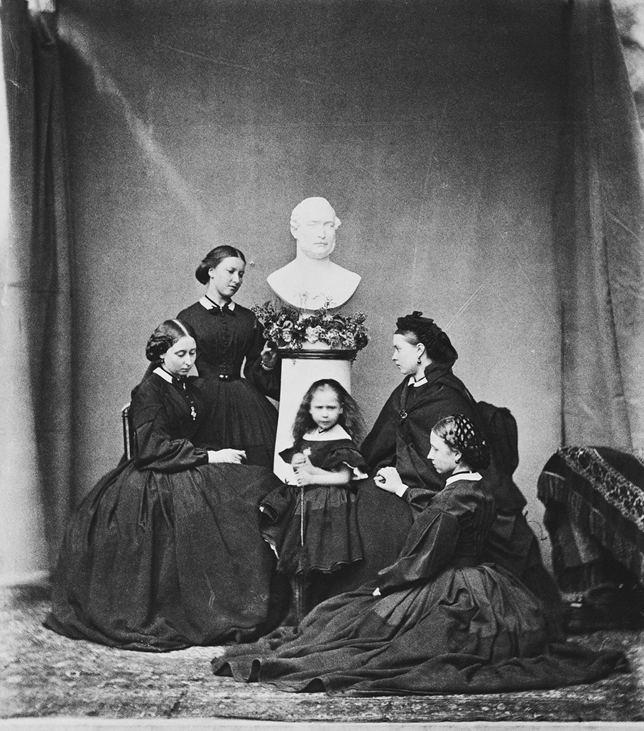 5 Princess_Beatrice_mourning 1862
